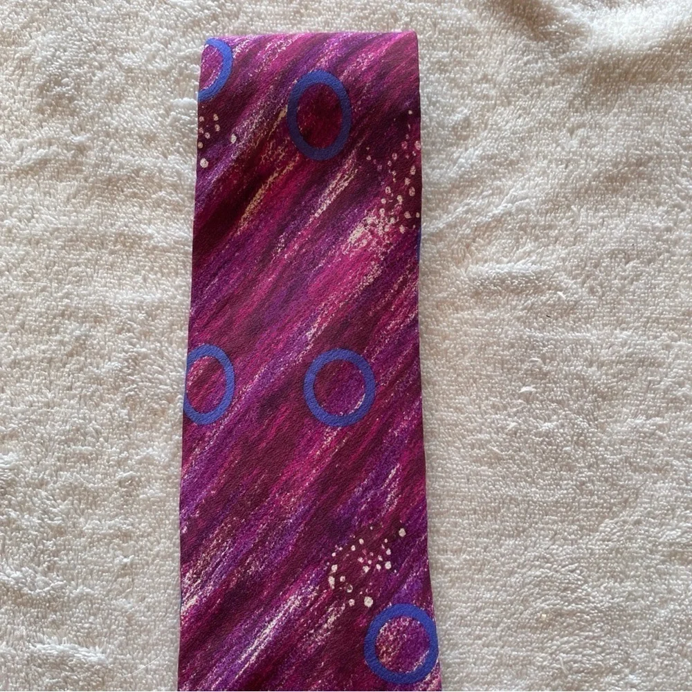 Perry Ellis hand painted Purple Patterned Men's Tie 100% silk